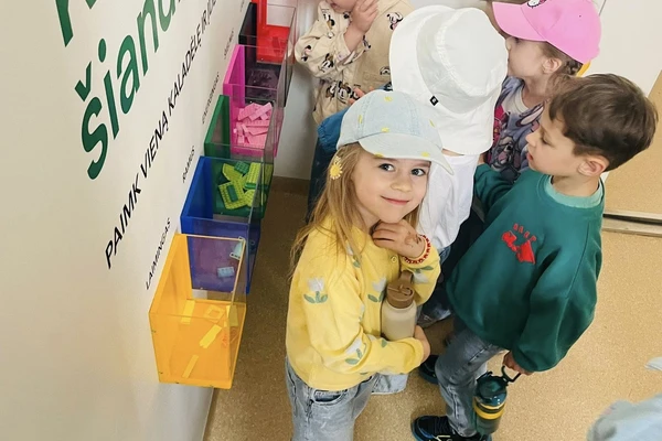 DARŽELYJE NAUJA ERDVĖ JAUSMAMS IR EMOCIJOMS